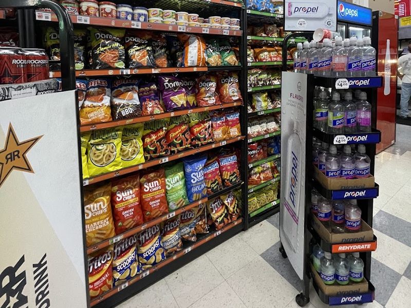 Primo Food Mart interior